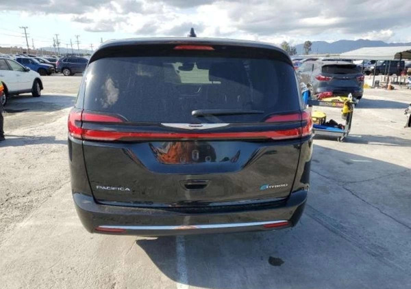 Chrysler Pacifica cena 134000 przebieg: 24714, rok produkcji 2023 z Łomża małe 67